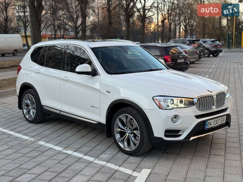 Внедорожник / Кроссовер BMW X3 2015 в Ровно