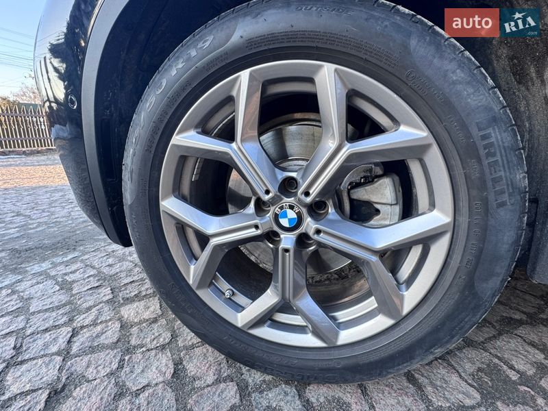 Внедорожник / Кроссовер BMW X3 2021 в Изяславе