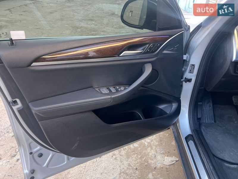 Внедорожник / Кроссовер BMW X3 2021 в Львове
