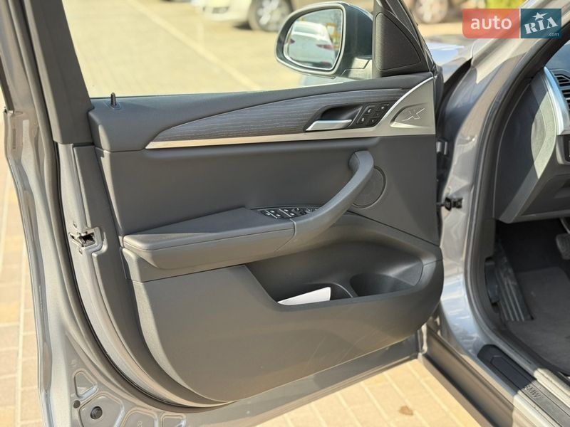 Внедорожник / Кроссовер BMW X3 2022 в Киеве