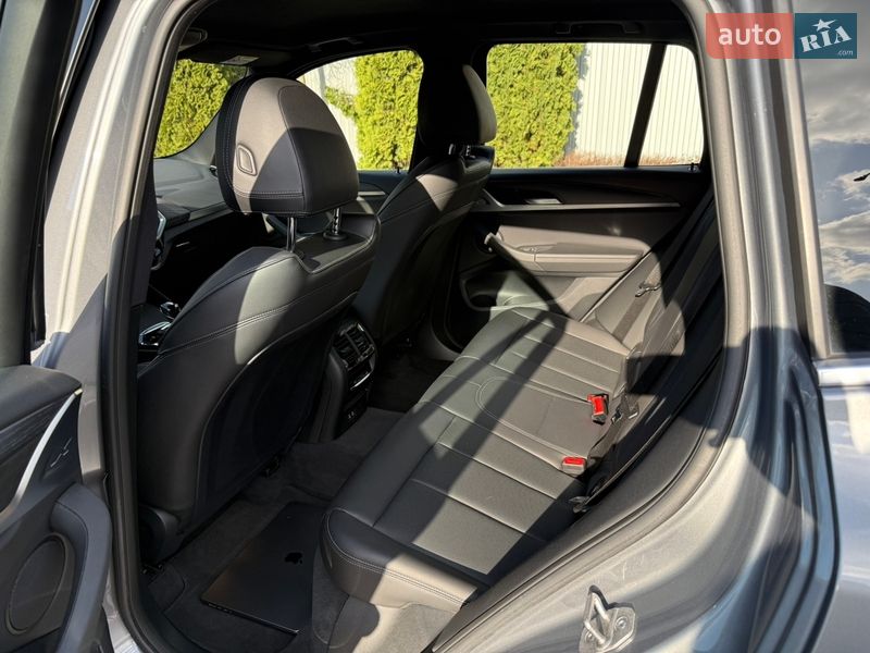 Внедорожник / Кроссовер BMW X3 2022 в Киеве