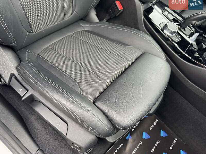 Позашляховик / Кросовер BMW X3 2021 в Рівному