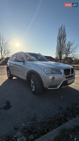 Внедорожник / Кроссовер BMW X3 2011 в Звягеле