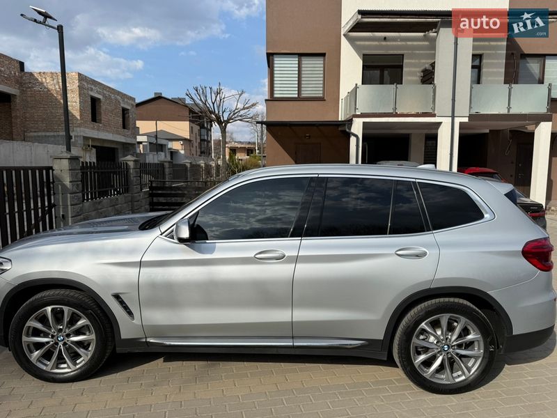 Внедорожник / Кроссовер BMW X3 2019 в Ровно