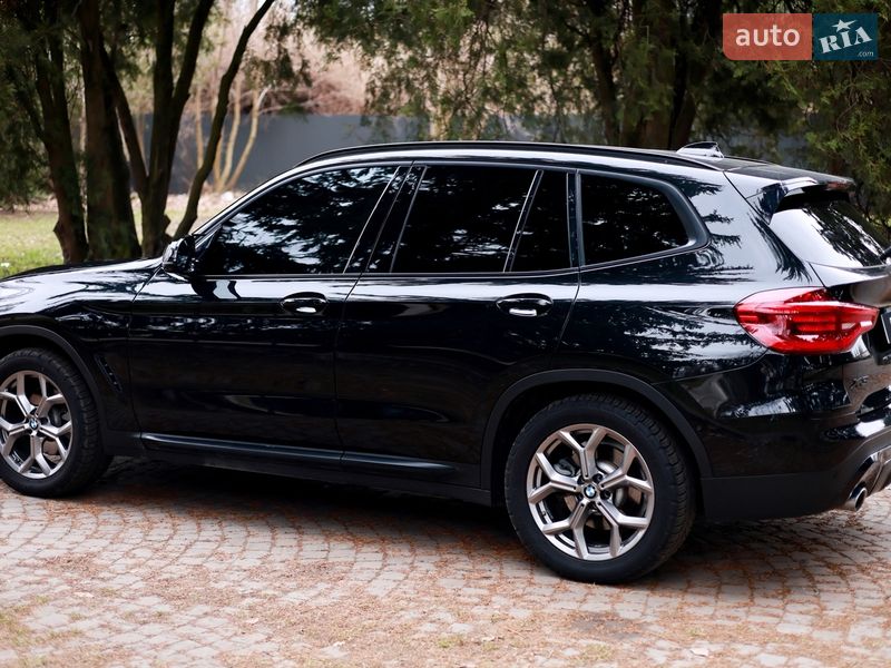 Внедорожник / Кроссовер BMW X3 2019 в Киеве
