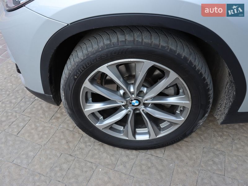 Внедорожник / Кроссовер BMW X3 2019 в Львове