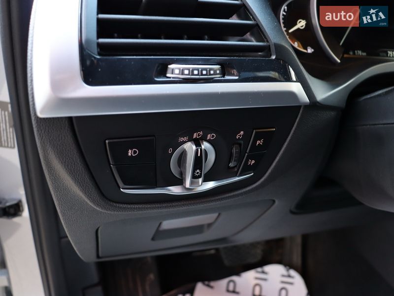 Внедорожник / Кроссовер BMW X3 2019 в Львове
