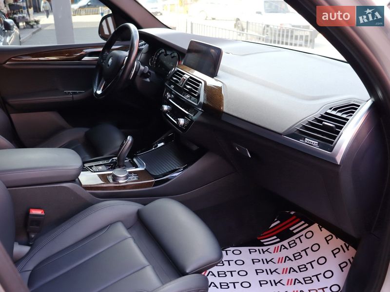 Внедорожник / Кроссовер BMW X3 2019 в Львове