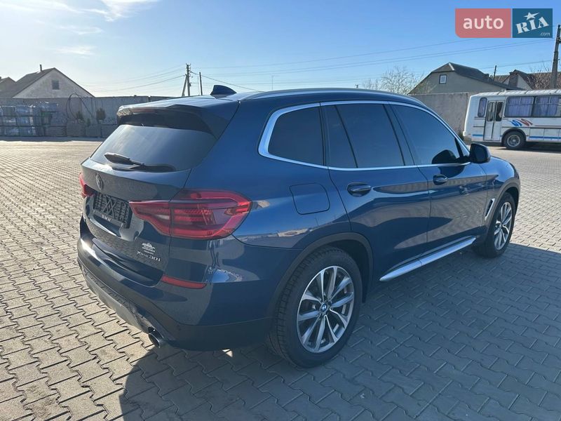 Внедорожник / Кроссовер BMW X3 2019 в Сарнах