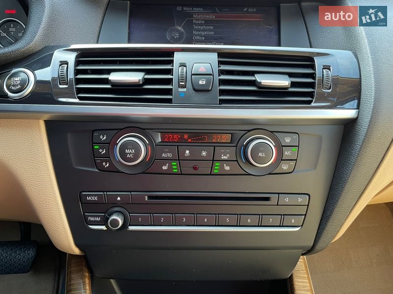 Внедорожник / Кроссовер BMW X3 2014 в Киеве