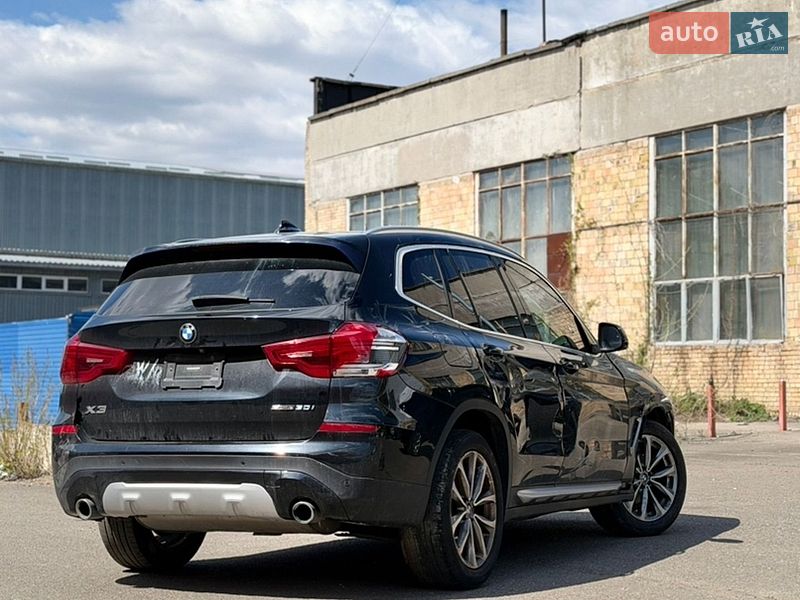 Внедорожник / Кроссовер BMW X3 2019 в Киеве