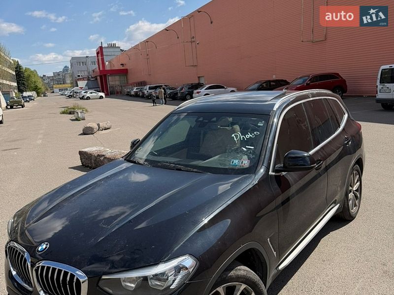 Внедорожник / Кроссовер BMW X3 2019 в Киеве