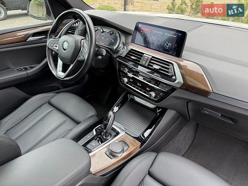 Внедорожник / Кроссовер BMW X3 2018 в Львове