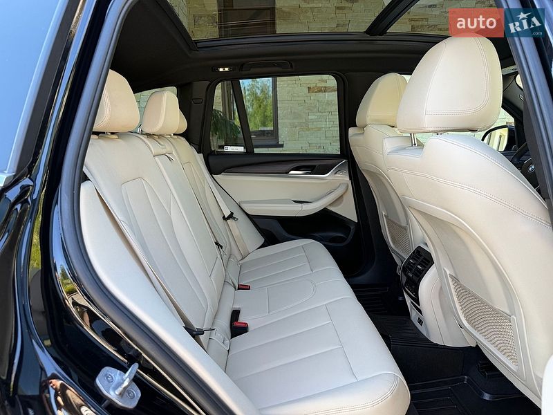 Внедорожник / Кроссовер BMW X3 2020 в Львове