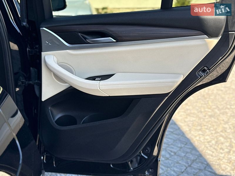Внедорожник / Кроссовер BMW X3 2020 в Львове
