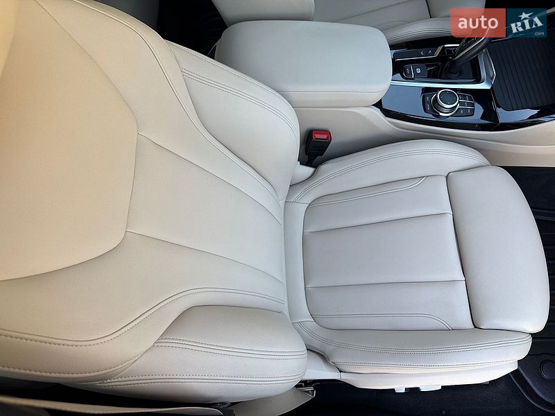 Внедорожник / Кроссовер BMW X3 2020 в Львове
