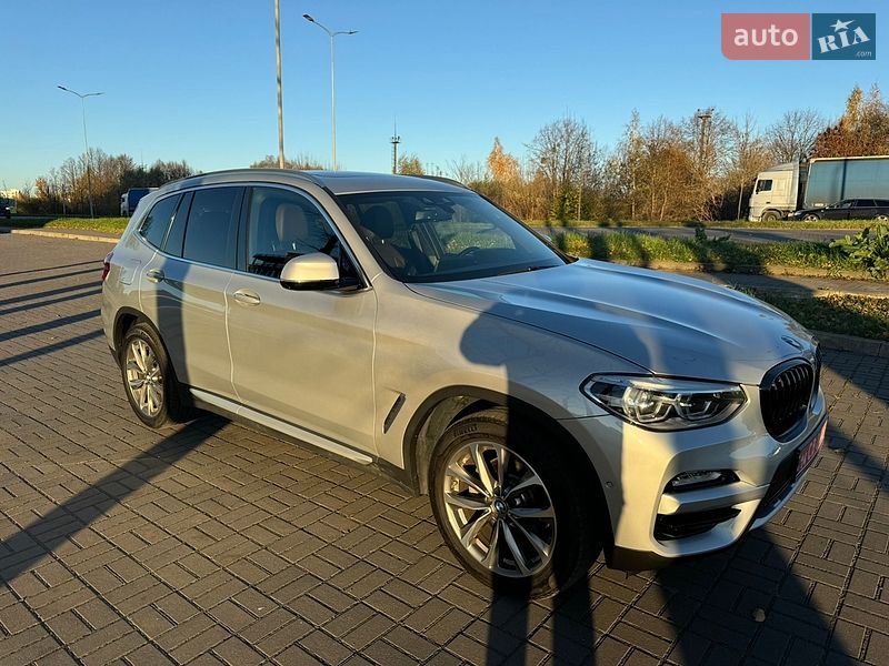 Внедорожник / Кроссовер BMW X3 2019 в Львове