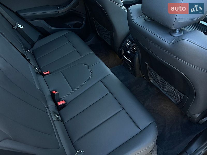 Внедорожник / Кроссовер BMW X3 2018 в Каменском