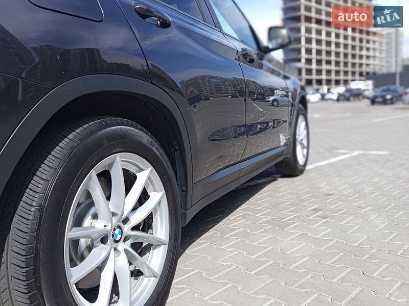 Внедорожник / Кроссовер BMW X3 2018 в Киеве
