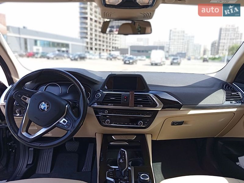 Внедорожник / Кроссовер BMW X3 2018 в Киеве