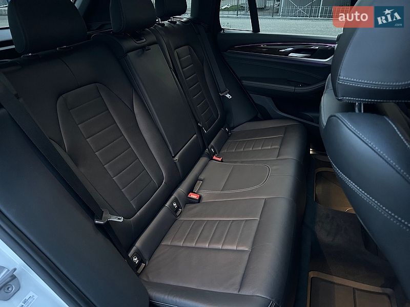Внедорожник / Кроссовер BMW X3 2018 в Тернополе