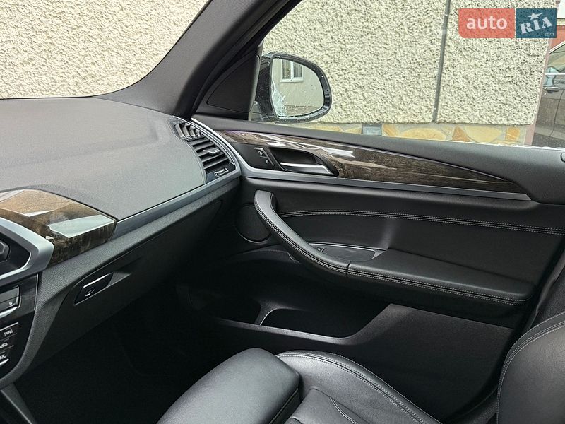Внедорожник / Кроссовер BMW X3 2019 в Львове