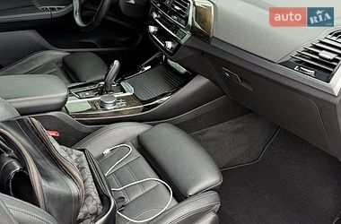 Внедорожник / Кроссовер BMW X3 2019 в Львове