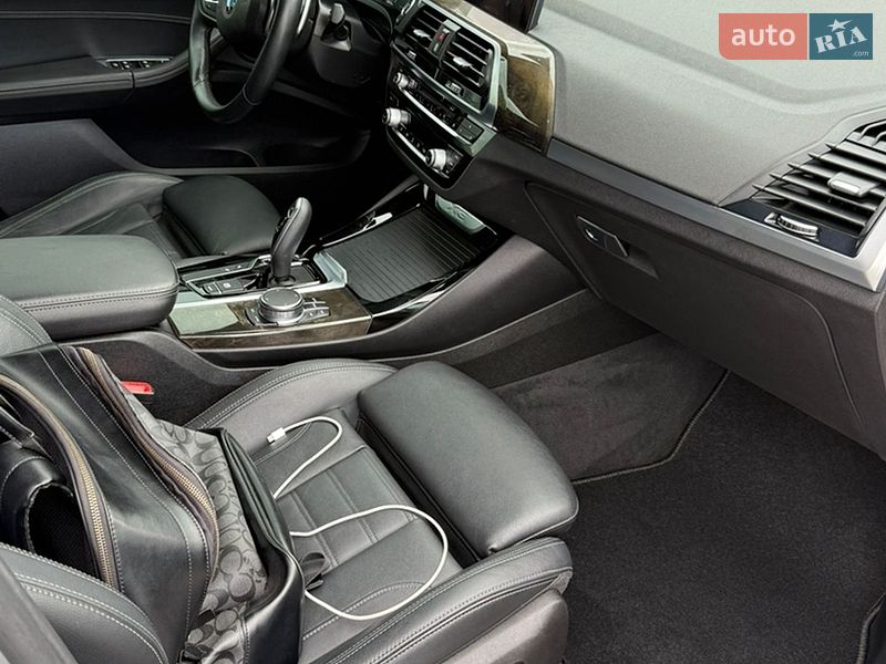 Внедорожник / Кроссовер BMW X3 2019 в Львове