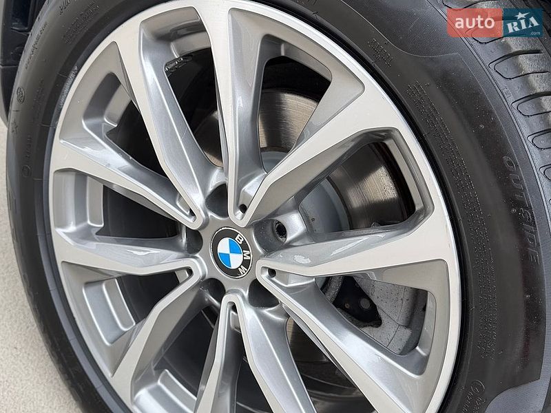 Внедорожник / Кроссовер BMW X3 2018 в Киеве