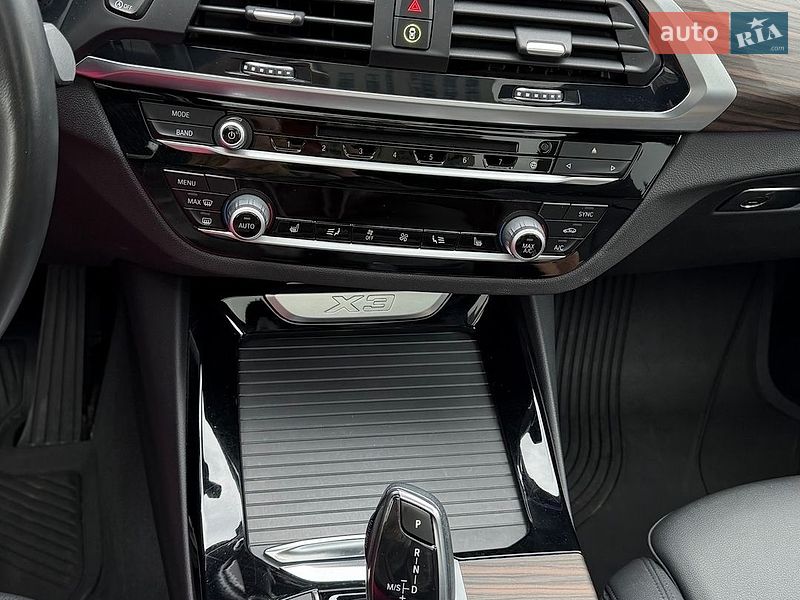 Внедорожник / Кроссовер BMW X3 2018 в Киеве