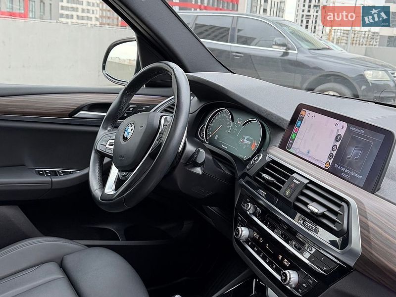 Внедорожник / Кроссовер BMW X3 2018 в Киеве