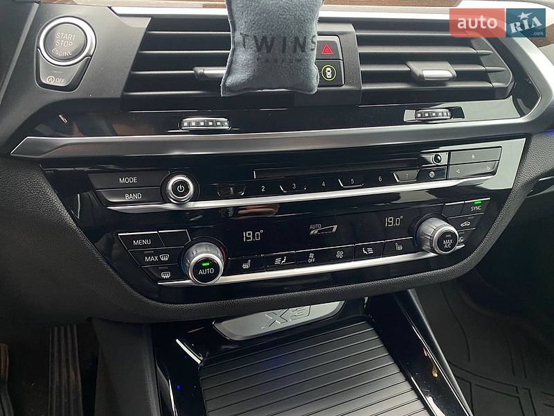 Внедорожник / Кроссовер BMW X3 2019 в Львове