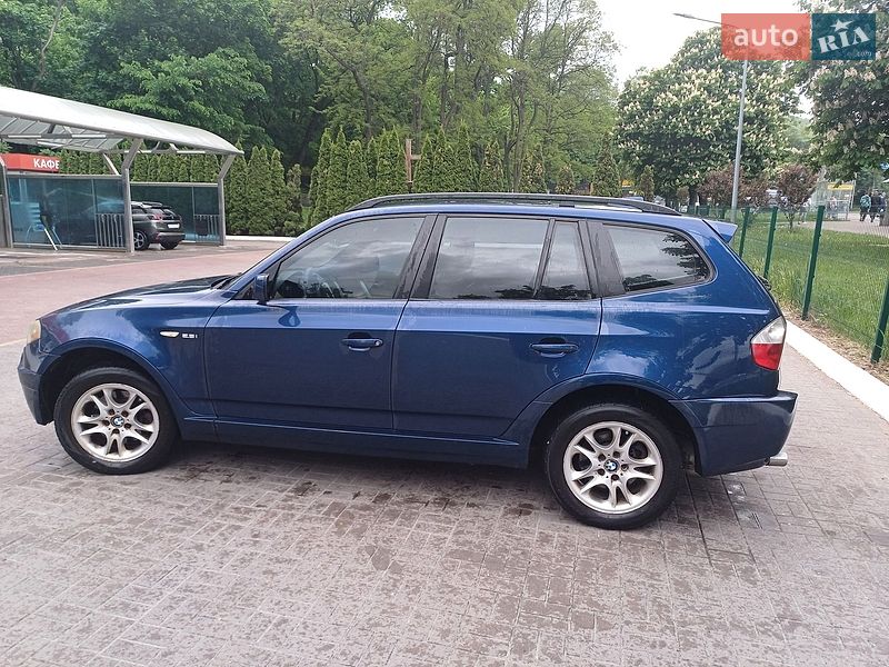 Внедорожник / Кроссовер BMW X3 2004 в Киеве