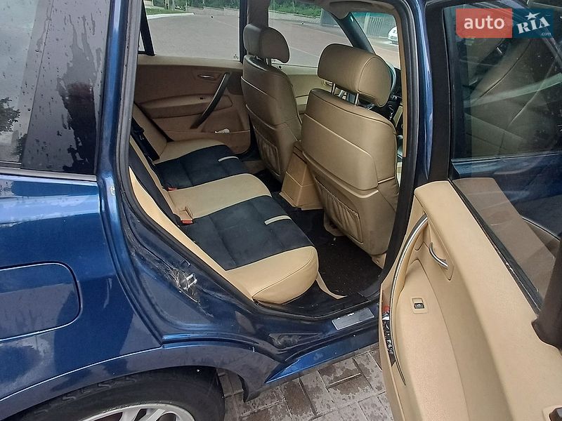 Внедорожник / Кроссовер BMW X3 2004 в Киеве