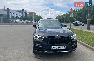 Внедорожник / Кроссовер BMW X3 2017 в Луцке