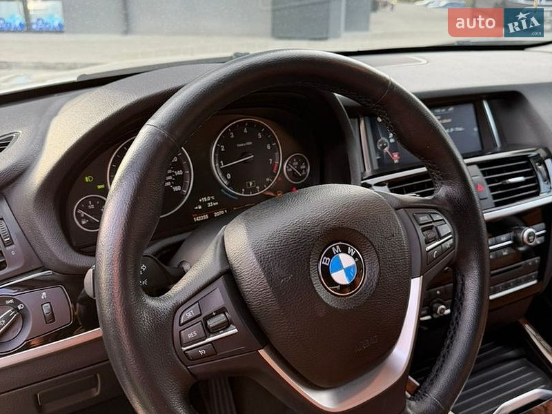 Внедорожник / Кроссовер BMW X3 2015 в Новояворовске