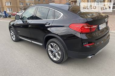 Позашляховик / Кросовер BMW X4 2016 в 
