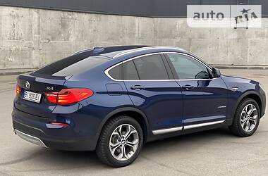 Позашляховик / Кросовер BMW X4 2017 в 