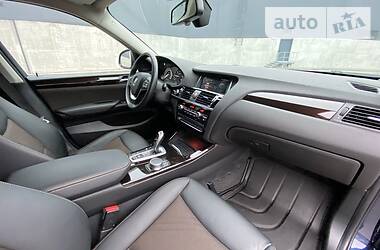 Позашляховик / Кросовер BMW X4 2017 в 