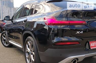 Позашляховик / Кросовер BMW X4 2018 в 