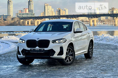 Внедорожник / Кроссовер BMW X4 2023 в 