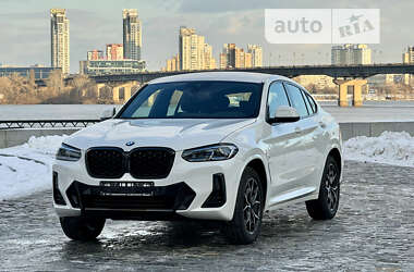Внедорожник / Кроссовер BMW X4 2023 в 