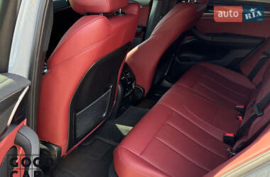 Позашляховик / Кросовер BMW X4 2022 в 