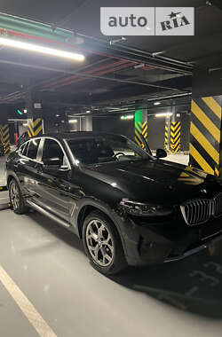 Внедорожник / Кроссовер BMW X4 2021 в 