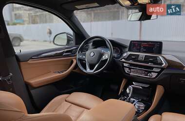 Внедорожник / Кроссовер BMW X4 2021 в 