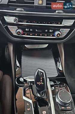 Позашляховик / Кросовер BMW X4 2021 в 