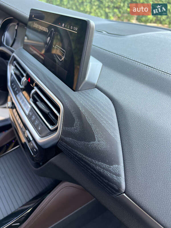 Внедорожник / Кроссовер BMW X4 2022 в Киеве