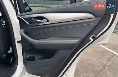 Внедорожник / Кроссовер BMW X4 2019 в 