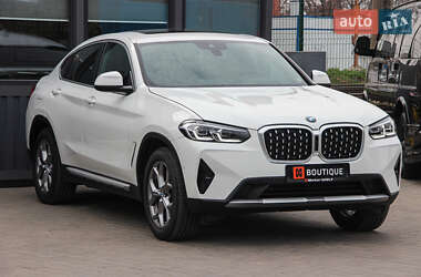 Внедорожник / Кроссовер BMW X4 2023 в 