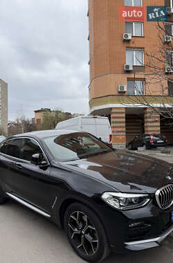 Позашляховик / Кросовер BMW X4 2021 в 